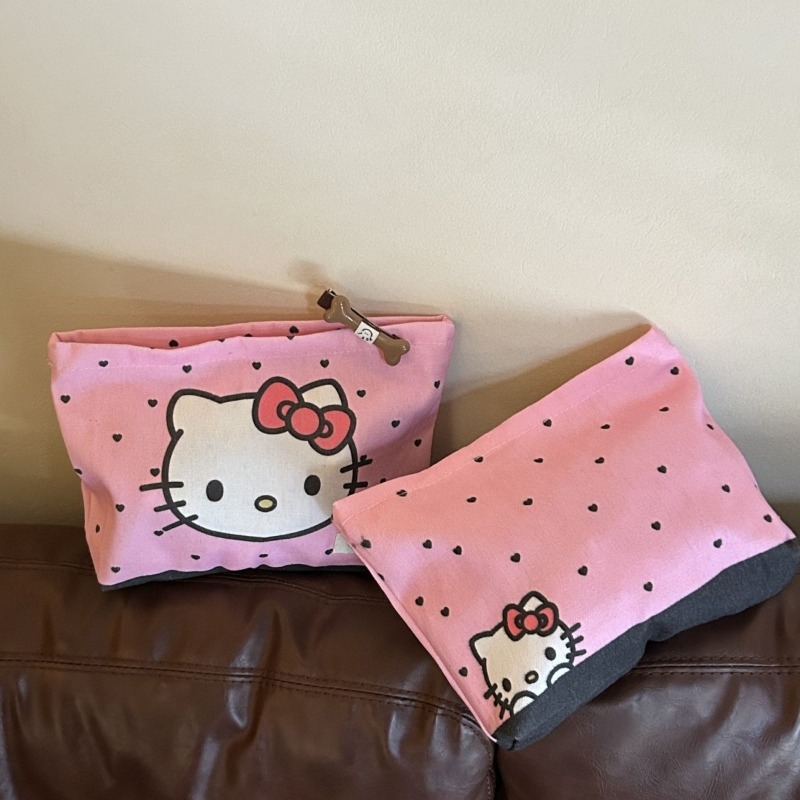 Stationery Warehouse - Kawaii Hello Kitty Cute Lightweight Makeup